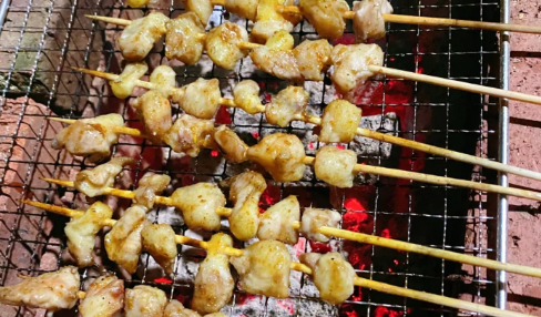 掌中宝是鸡屁股还是鸡爪(掌中宝是鸡的哪一个部位)