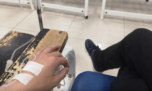 带状疱疹医生都不建议打吊瓶(带状疱疹可以打吊水吗)