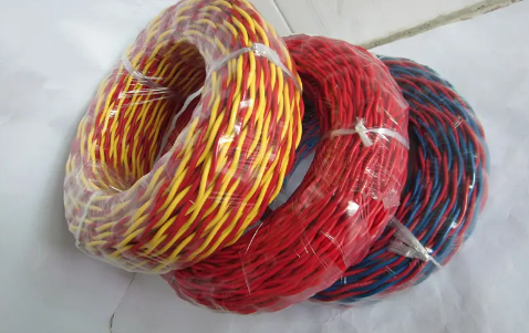 家用电线红线是火线还是零线(家电火线和零线怎么分)