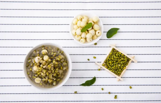 绿豆汤可以加红糖一起喝吗(绿豆汤加红糖可以吃吗) 绿豆汤可以加红糖一起喝吗(绿豆汤加红糖可以吃吗)