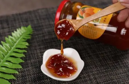 枇杷膏怎么熬制(枇杷膏怎么熬制多长时间)