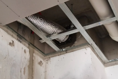 油烟机止逆阀是贴磁砖前安装还是贴磁砖后装(抽油烟机止逆阀用什么粘贴在墙上)