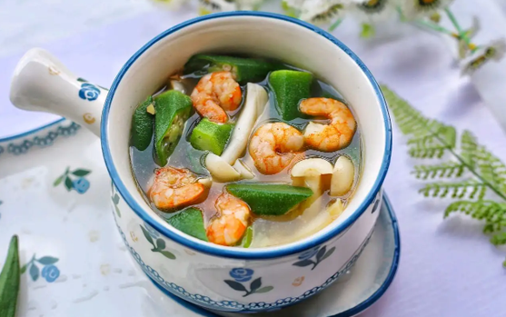 秋葵汤的做法及功效窍门(秋葵熬汤的功效与作用)