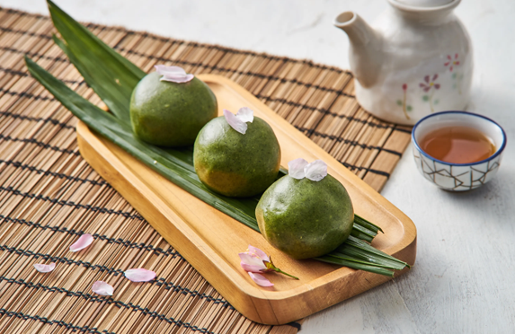 青团子的青汁用什么做才够青(青团里面的汁是用什么做的?)