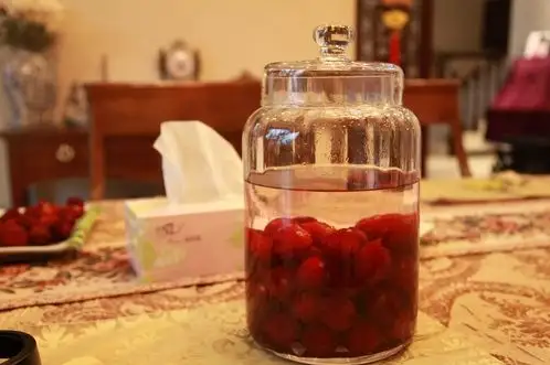 泡酒后的杨梅如何处理(杨梅泡过酒后怎么处理) 泡酒后的杨梅如何处理(杨梅泡过酒后怎么处理)