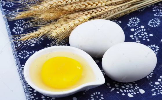 三种人不宜吃鹅蛋(三种人不宜吃鹅蛋鸡鸭鹅蛋哪个营养价值高)