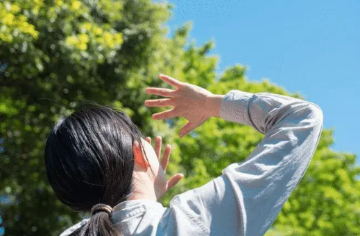 三伏天晒太阳的好处与功效与作用(三伏天晒太阳出汗的好处) 三伏天晒太阳的好处与功效与作用(三伏天晒太阳出汗的好处)