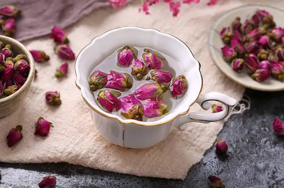 玫瑰花泡水喝的9大禁忌(玫瑰花泡水喝的9大禁忌 新闻)