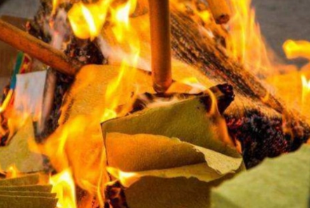 2022七月半鬼节烧纸提前几天(鬼节可以提前几天烧纸吗) 2022七月半鬼节烧纸提前几天(鬼节可以提前几天烧纸吗)