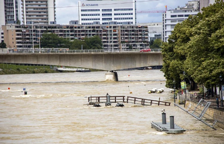 暴雨预警颜色等级如何划分的(暴雨预警最高等级是什么颜色)