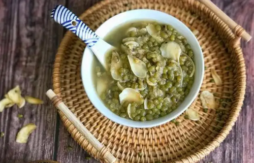 煮绿豆汤什么时候放糖最好(煮绿豆汤放什么糖比较好) 煮绿豆汤什么时候放糖最好(煮绿豆汤放什么糖比较好)