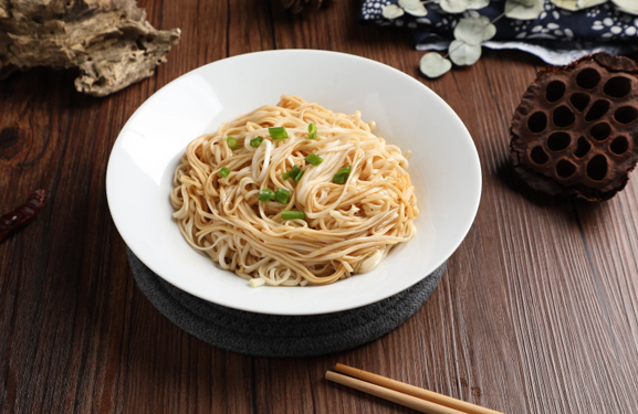 龙抬头吃饺子还是面条(龙抬头吃面条吗)