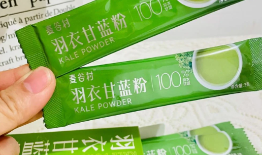 羽衣甘蓝汁早上喝还是晚上喝(羽衣甘蓝榨汁什么时候喝最好)