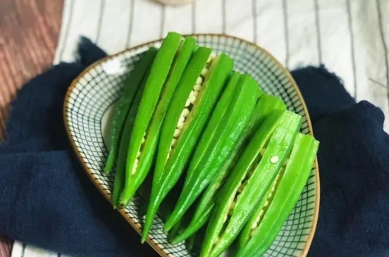 秋葵可以不焯水直接炒着吃吗(秋葵必须焯水才能炒吗) 秋葵可以不焯水直接炒着吃吗(秋葵必须焯水才能炒吗)