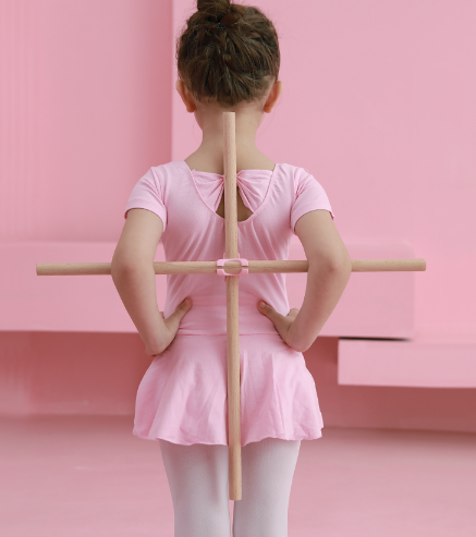 背部十字棍对驼背有用吗(驼背用形体棍还是背背佳好)