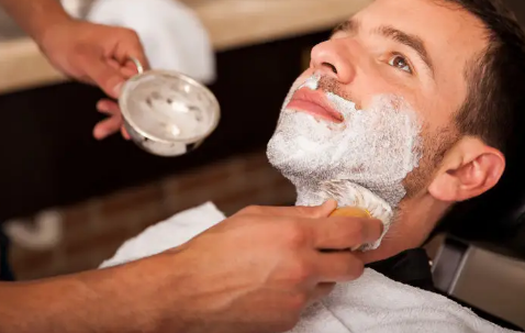 刮完胡子留下的胡青怎么淡化(胡子刮了青)