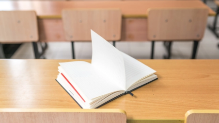 2022中考通知书是到学校领取还是送到家里(中考入学通知书什么时候能收到)