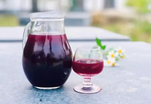 桑葚泡酒的正确方法(桑葚泡酒有什么功效和作用)