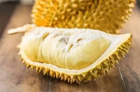 榴莲肉硬放一晚上能熟吗(榴莲打开后肉还是硬的还能熟吗)