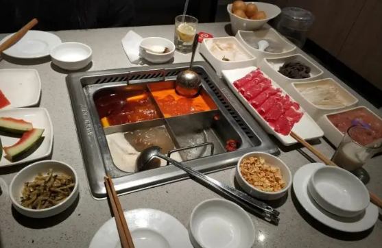 海底捞学生打折包括锅底吗(海底捞是学生打几折) 海底捞学生打折包括锅底吗(海底捞是学生打几折)