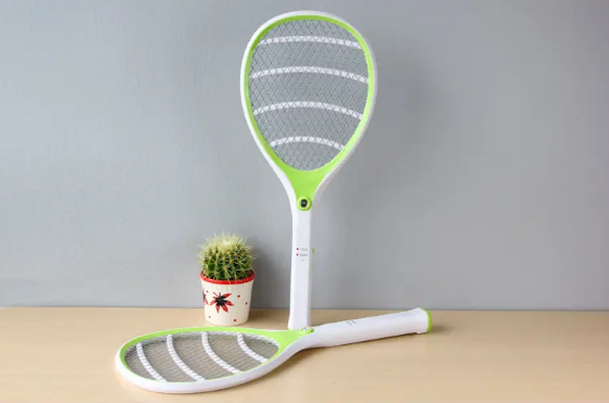 电蚊拍夜里能一直开着放着吗(电蚊拍一直开能用多久)