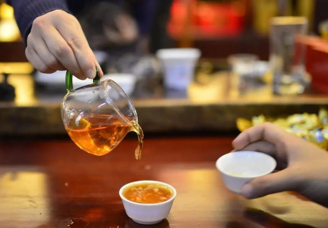 喝茶水对身体有什么好处和坏处(喝绿茶对身体有什么好处和坏处) 喝茶水对身体有什么好处和坏处(喝绿茶对身体有什么好处和坏处)