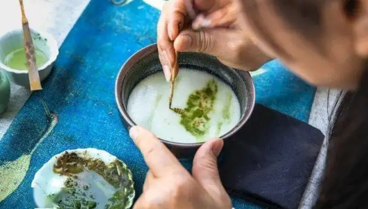 茶百戏和咖啡拉花的区别 茶百戏和咖啡拉花的区别