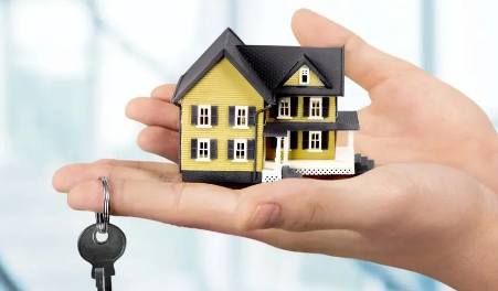 买房定金给中介还是给房主(定金是给中介还是给业主)