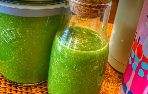 羽衣甘蓝榨汁中为什么要放生姜(羽衣甘蓝可以直接榨汁吗)