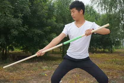 瑜伽十字棍坚持多久能减肥(瑜伽十字棍使用方法)