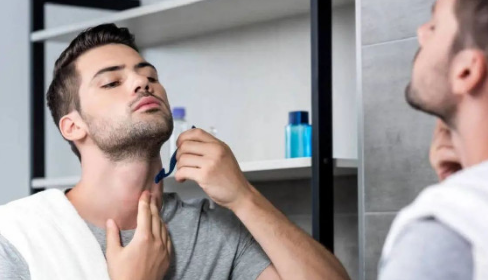 胡子越刮越硬是真的吗(胡子是不是越刮越多越刮越硬了)