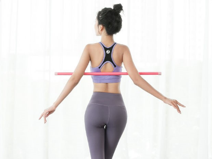 背部十字棍对驼背有用吗(驼背用形体棍还是背背佳好)