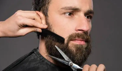 胡子一天一刮正常吗(一周刮一次胡子正常吗)