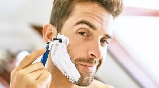 胡子干刮好还是湿刮好(干刮胡子好吗) 胡子干刮好还是湿刮好(干刮胡子好吗)