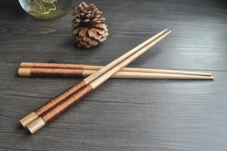 自己弄断筷子预示着什么(筷子用断了是什么预兆呀?) 自己弄断筷子预示着什么(筷子用断了是什么预兆呀?)