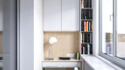 低楼层封阳台用什么材料好(高层楼房封阳台有哪几种材料)