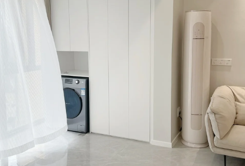 客厅和阳台瓷砖需要贴一样吗(阳台和客厅瓷砖不一样)