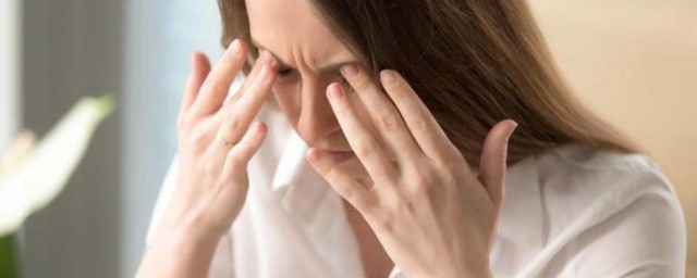 眼皮跳的主要原因是什么(眼皮跳是什么原因引起的)