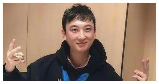 王思聪张兰，王思聪万达酒店互怼(王思聪住万达酒店)