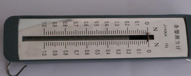 弹簧测力计使用的注意事项(弹簧测力计如何使用注意事项)