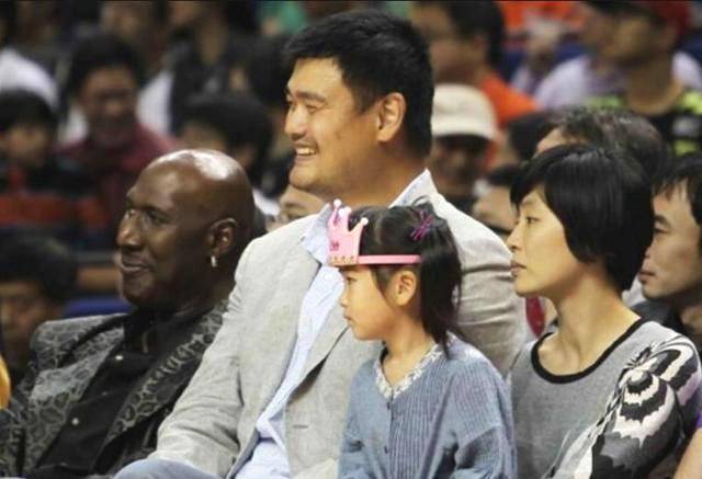 叶莉照片，姚明妻子叶莉资料大全(叶莉 姚明)