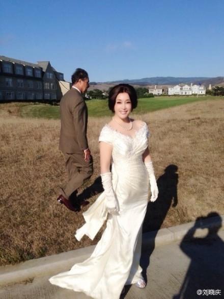 刘晓庆婚纱照，复古婚纱照(喜庆婚纱照)