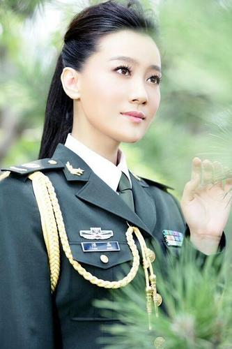 歌手谭晶,歌手谭晶九儿现场版视频(谭晶唱的九儿现场版)