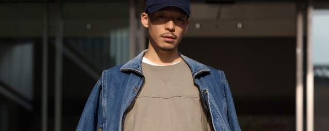 蓝色上衣搭配什么裤子好看(蓝色上衣配什么颜色的裤子最好看)