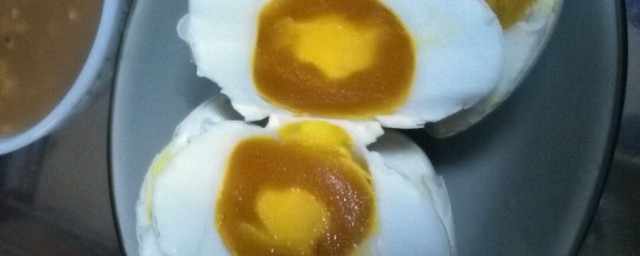 腌五香鹅蛋的做法(腌五香鹅蛋怎么腌好吃)