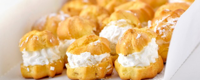 怎么制作甜美香酥奶油泡芙(酥皮奶油泡芙的做法与配方)