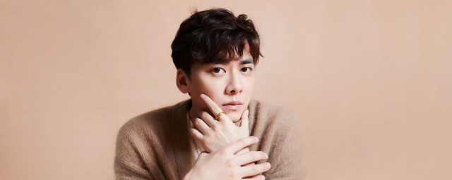 李易峰的简介(李易峰的介绍)