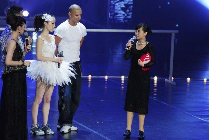 廖智整容前照片,廖智被扒(廖智现在怎么样了) 廖智整容前照片,廖智被扒(廖智现在怎么样了)