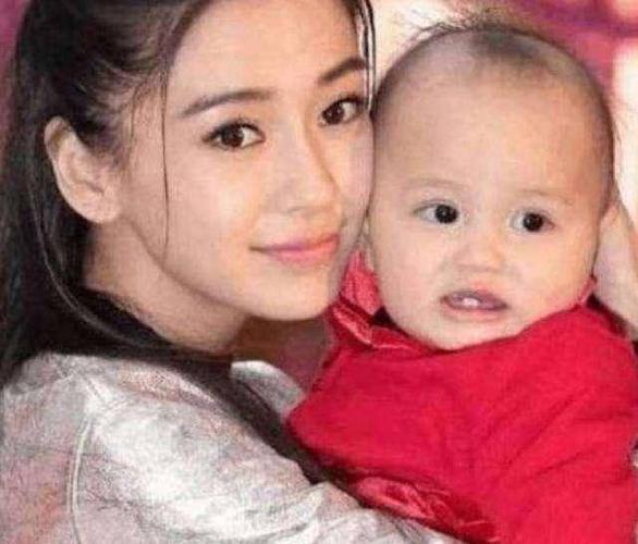 小海绵正面照,小海绵个人资料(小海绵近照) 小海绵正面照,小海绵个人资料(小海绵近照)