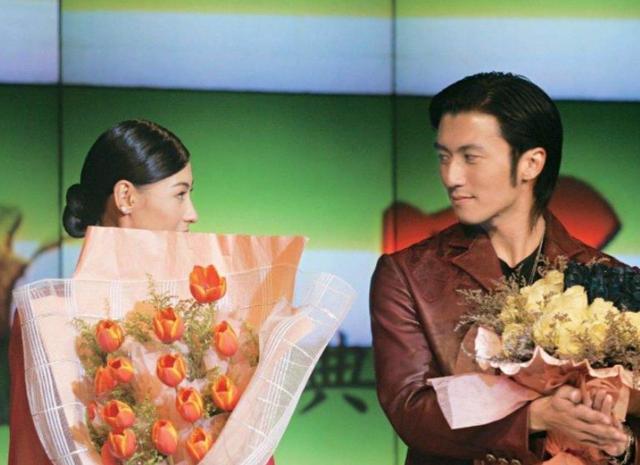 张柏芝谢霆锋结婚，张国荣和谁不和(为什么谢霆锋和张柏芝结婚)